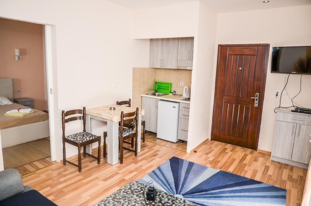 Apartments Paradise Улцин Екстериор снимка