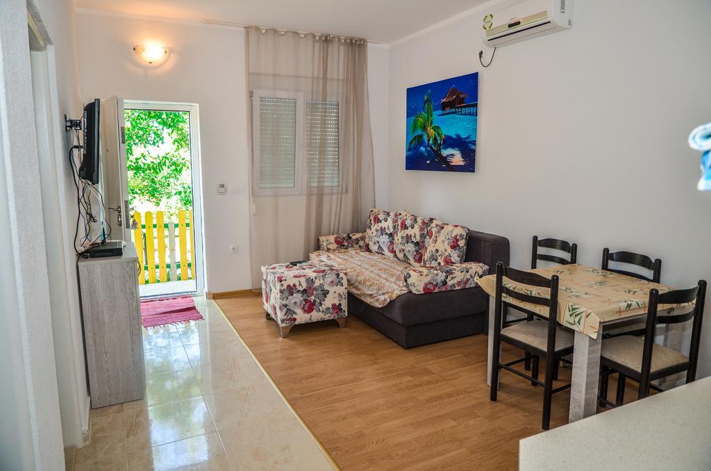 Apartments Paradise Улцин Екстериор снимка