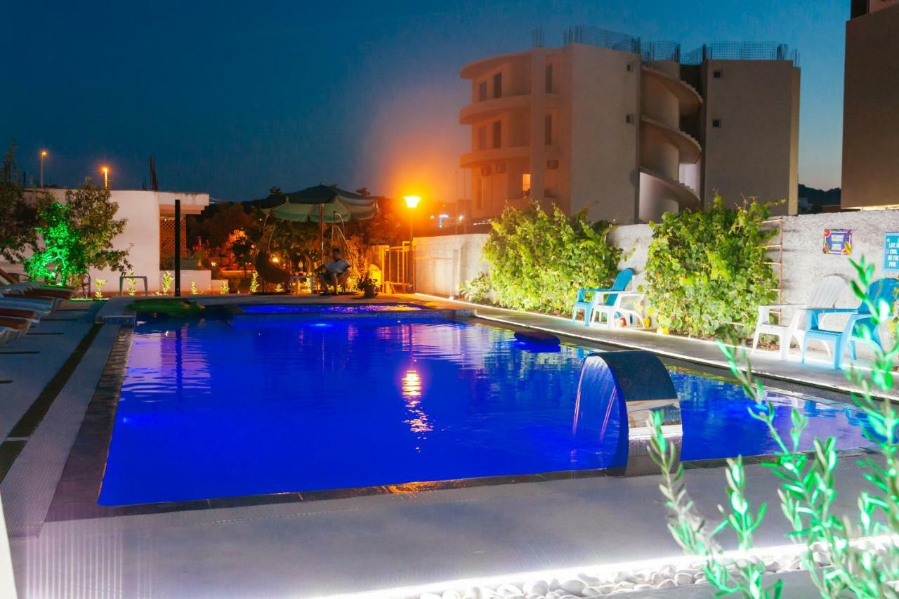 Apartments Paradise Улцин Екстериор снимка